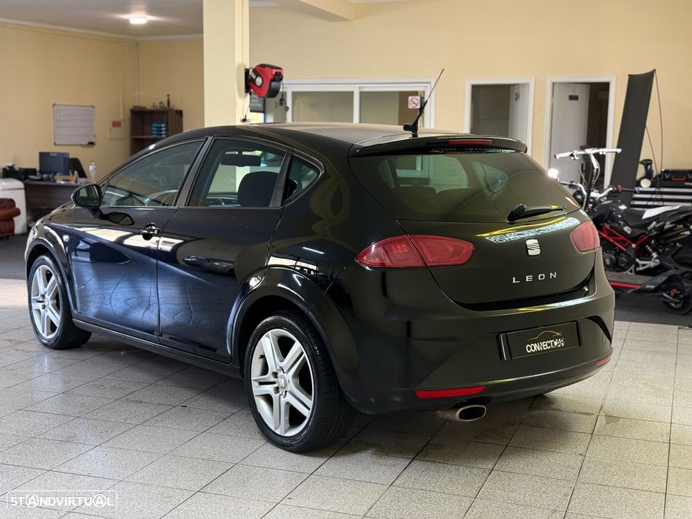 SEAT Leon 1.6 TDI Sport DSG - 4