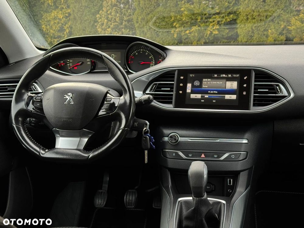 Peugeot 308 - 30
