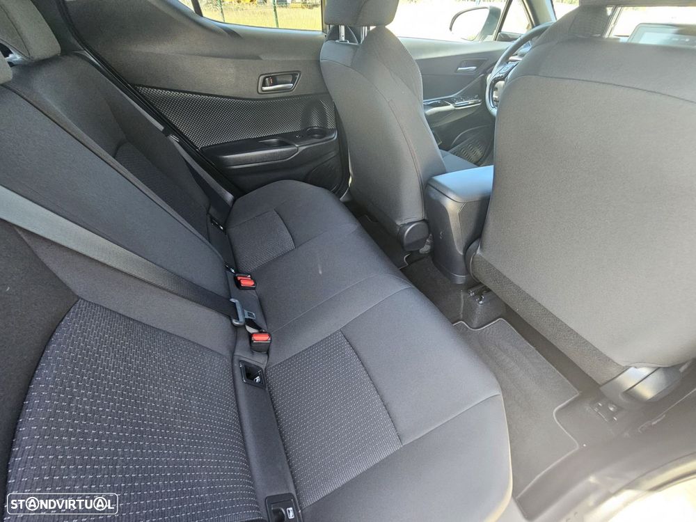 Toyota C-HR 1.2T Comfort+P.Style - 24