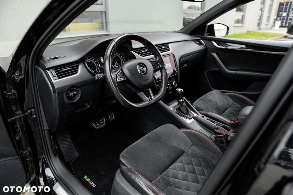 Skoda Octavia 2.0 TDI RS DSG - 16