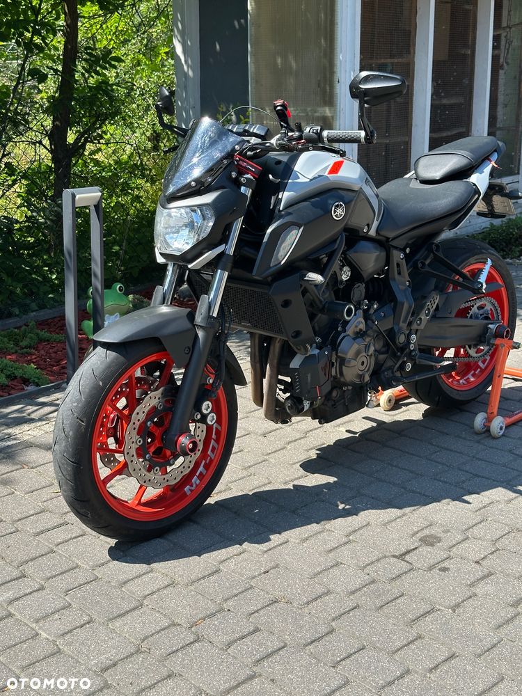 Yamaha MT - 18