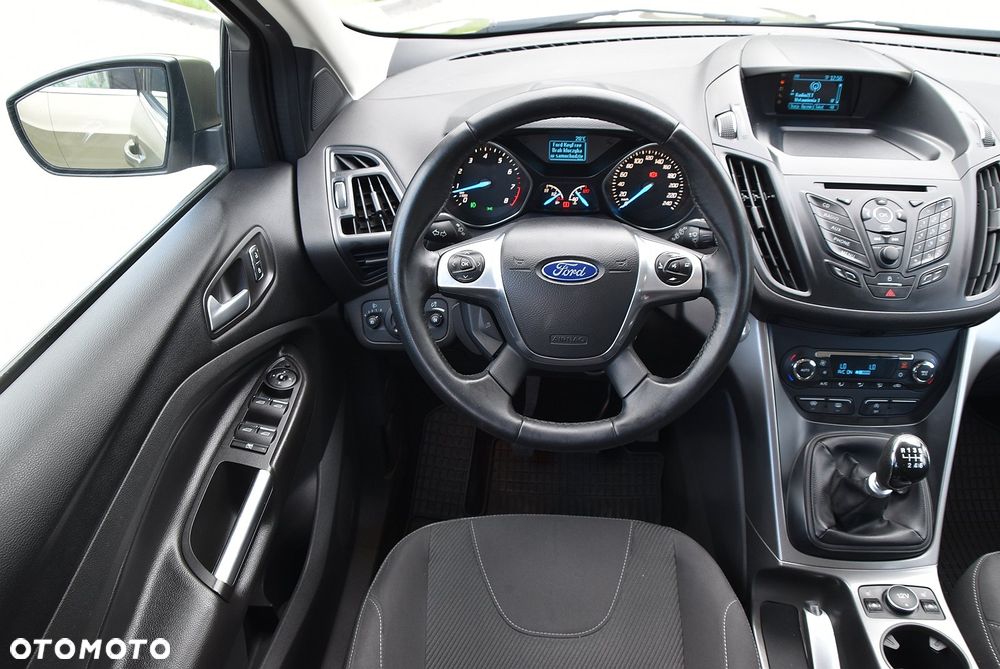 Ford Kuga - 23