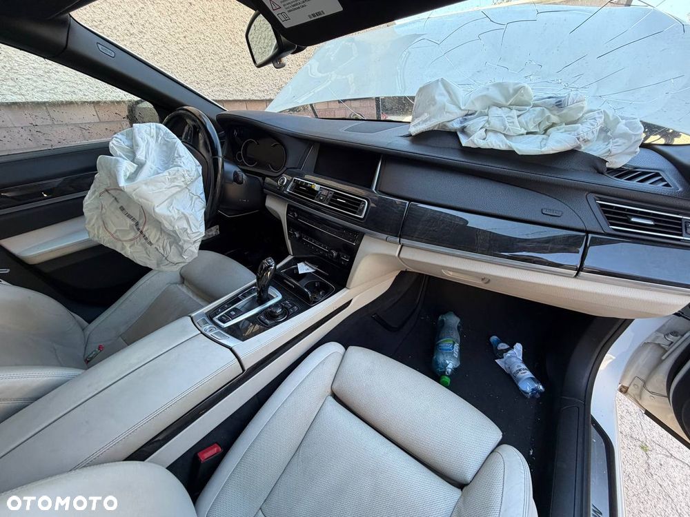 BMW Seria 7 730d xDrive - 11