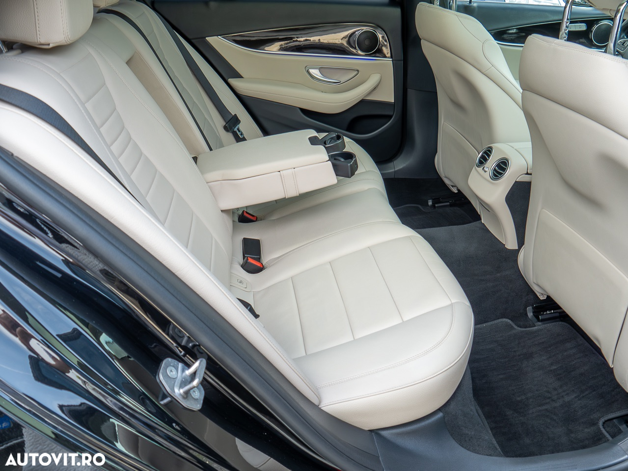 Mercedes-Benz E 220 d 9G-TRONIC Exclusive - 8