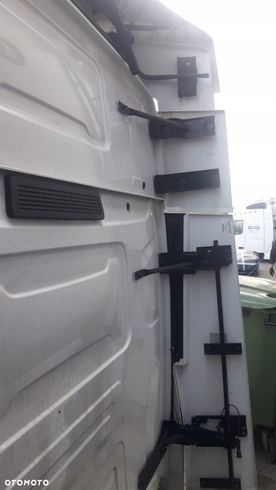 RENAULT GAMA T RANGE 460DTI SPOILERY SPOJLERY KOMPLET - 5