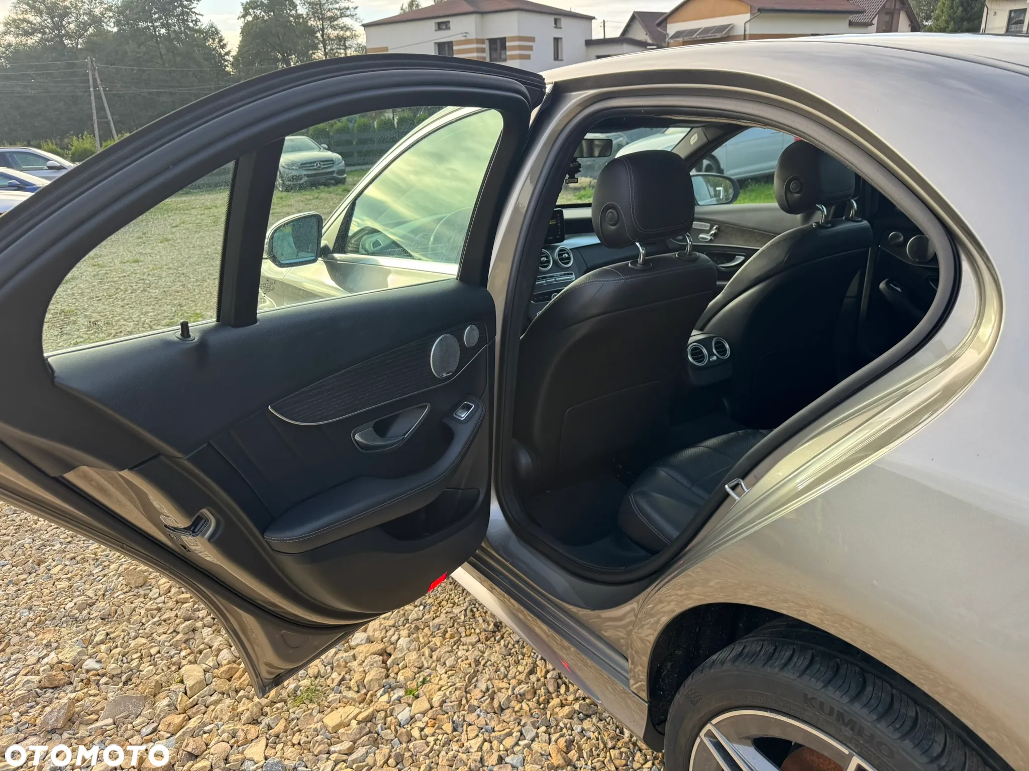 Mercedes-Benz Klasa C 300 4Matic 9G-TRONIC Edition AMG Line - 26