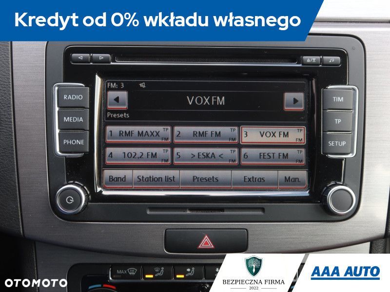 Volkswagen Passat - 14