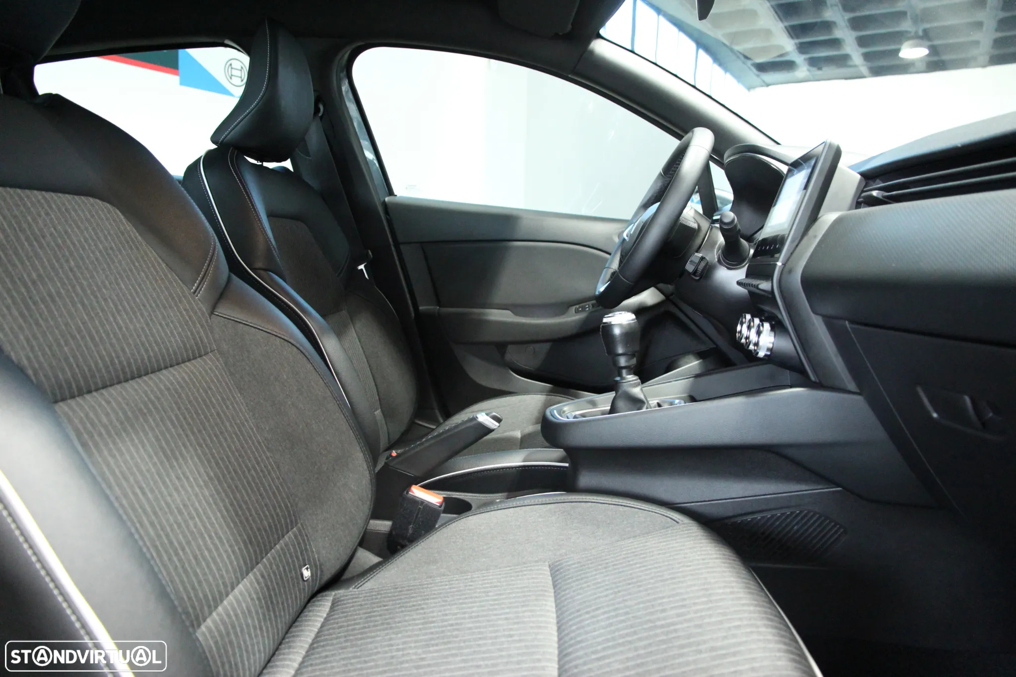 Renault Clio 1.0 TCe Exclusive - 7
