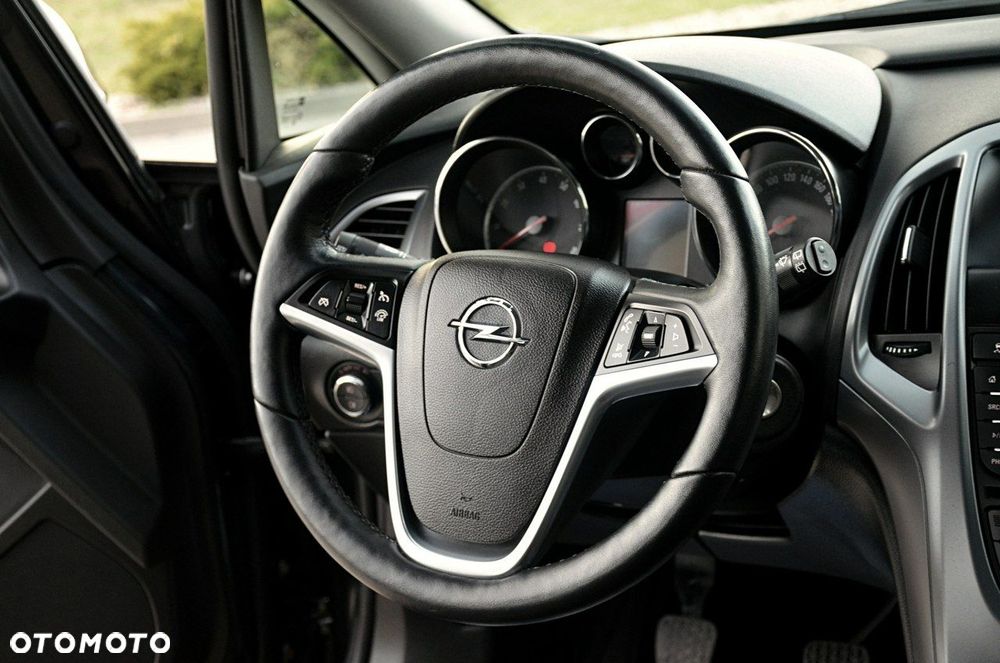 Opel Astra - 16