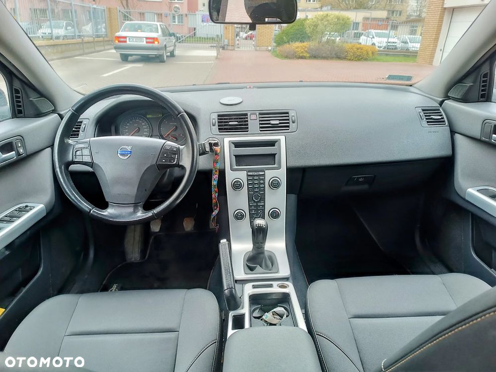 Volvo V50 - 10