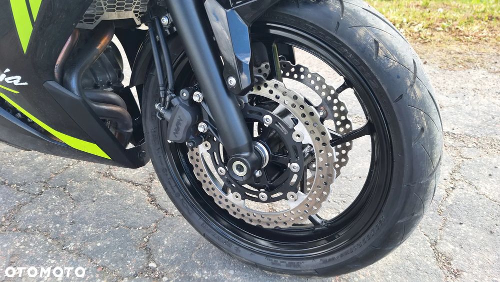 Kawasaki Ninja - 9