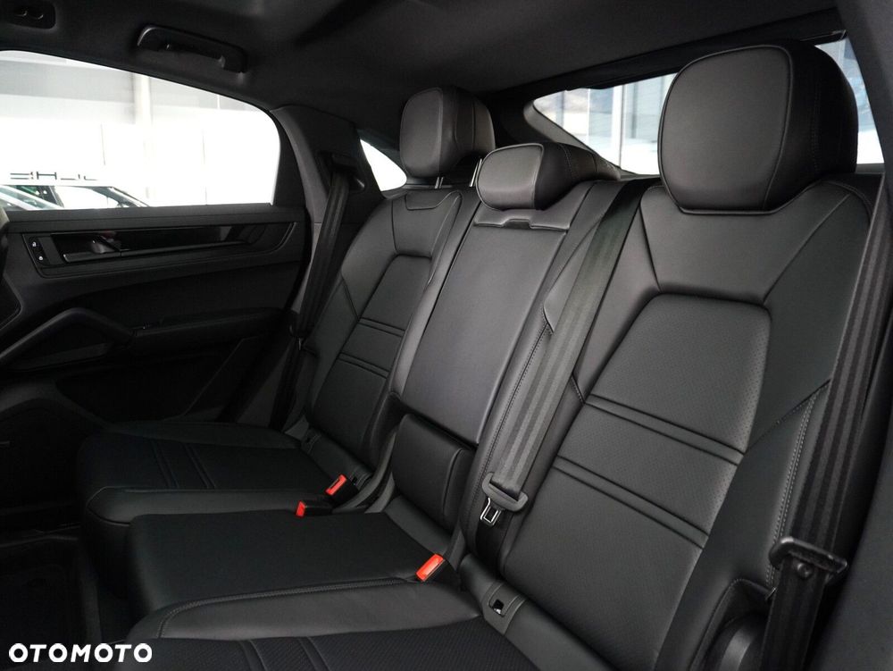Porsche Cayenne Black Edition - 34
