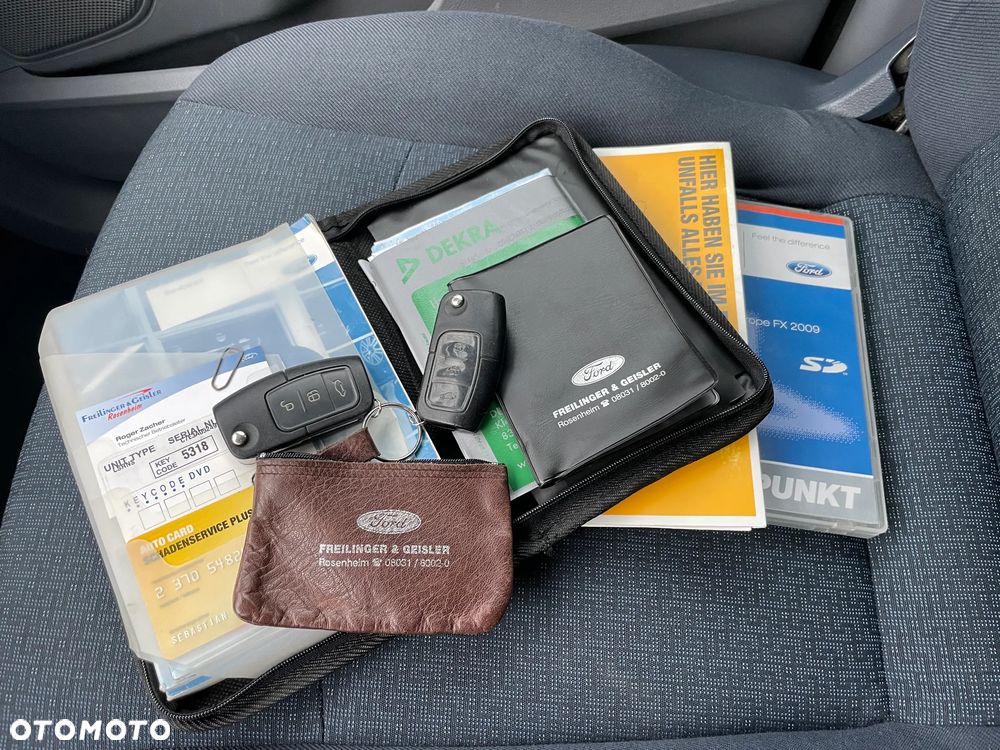 Ford Galaxy 2.0 TDCi Ambiente - 12