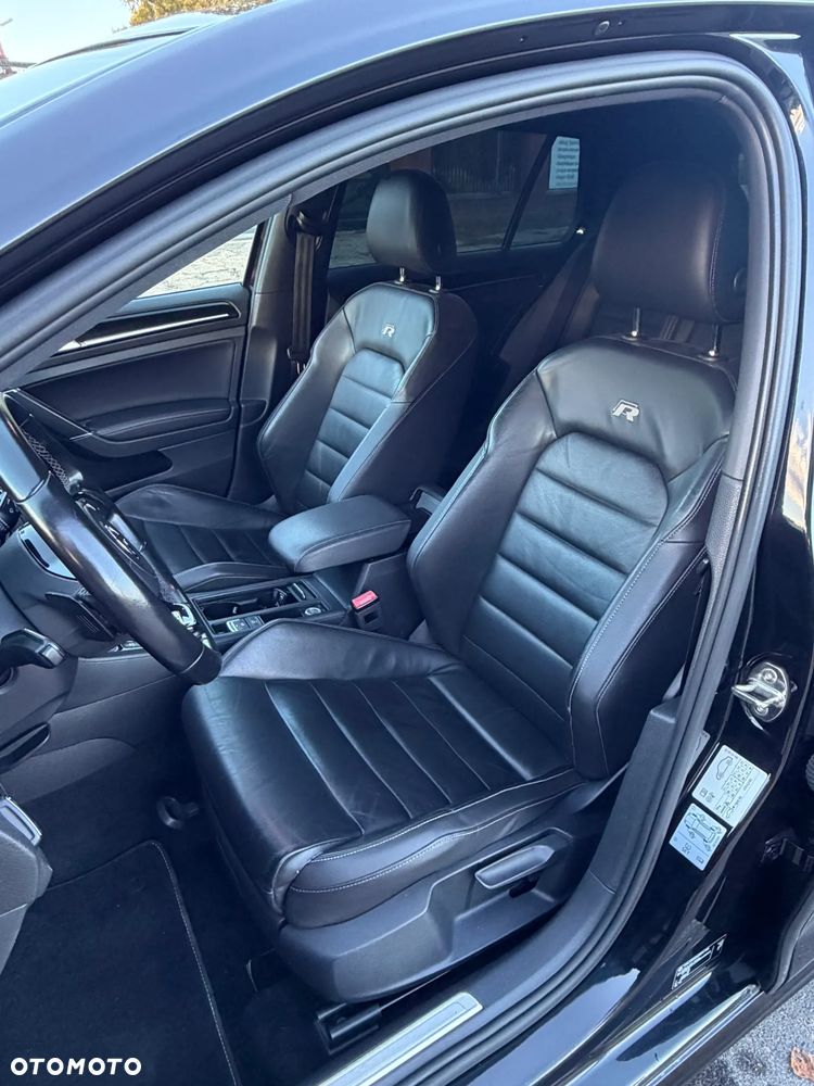 Volkswagen Golf - 12