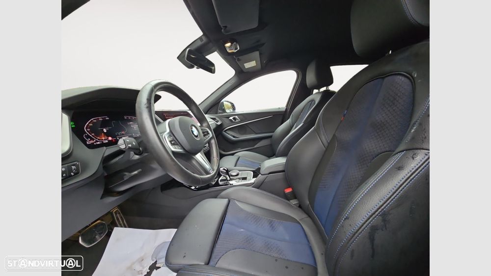 BMW 116 d Pack Desportivo M Auto - 10