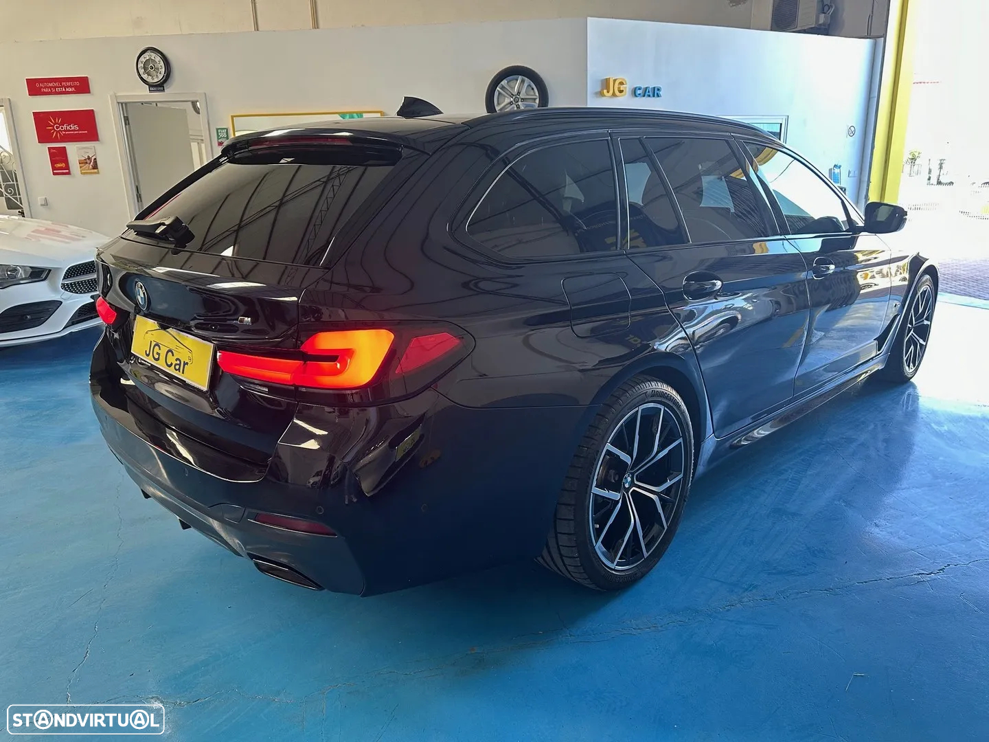 BMW 530 e Pack Desportivo M - 9