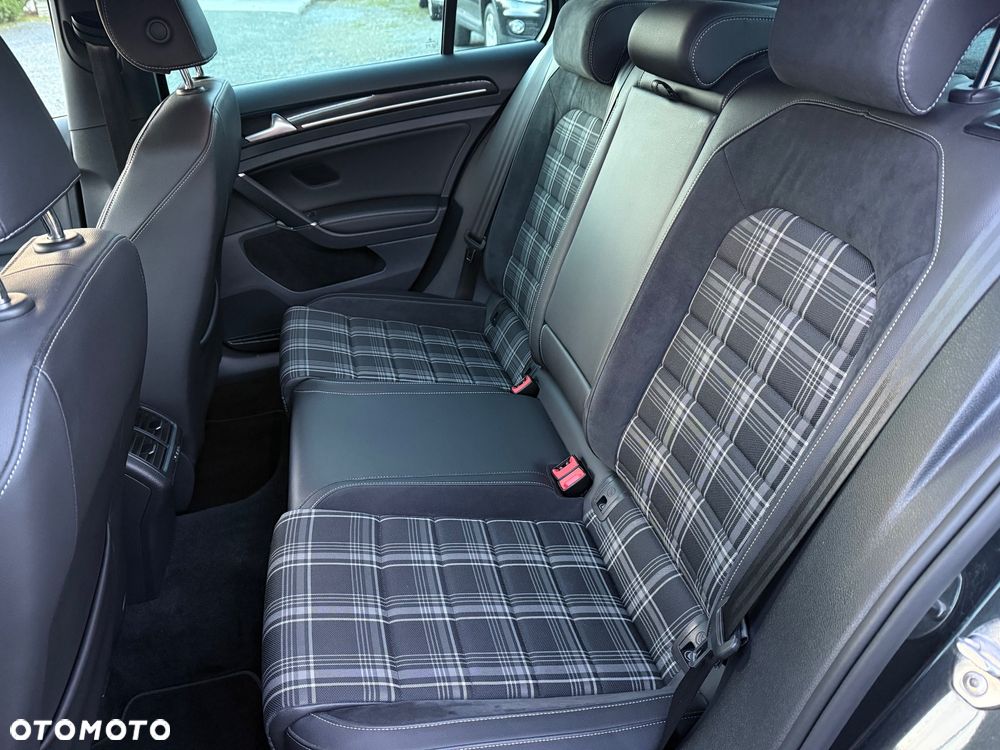 Volkswagen Golf GTD BlueMotion Technology - 9