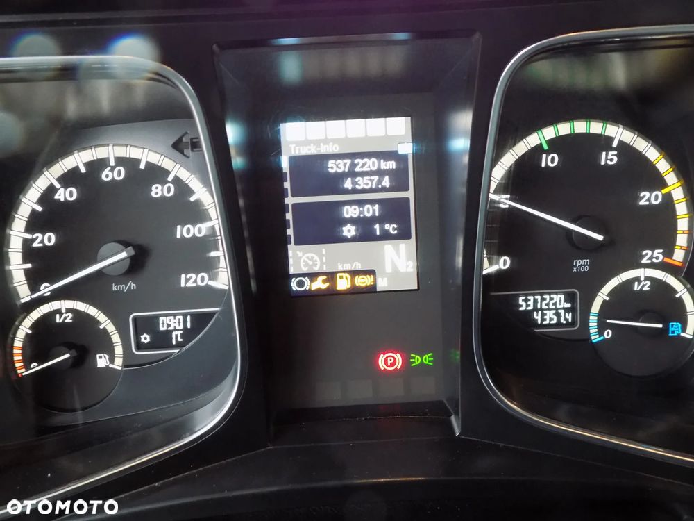 Mercedes-Benz 1848 4X4 HUD - 13