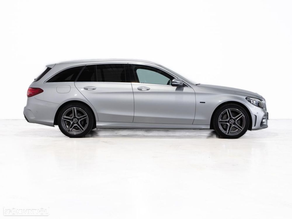 Mercedes-Benz C 300 de AMG Line - 2
