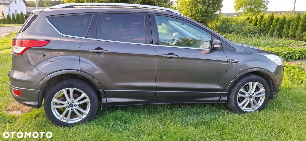 Ford Kuga 2.0 TDCi 2x4 ST-Line - 21