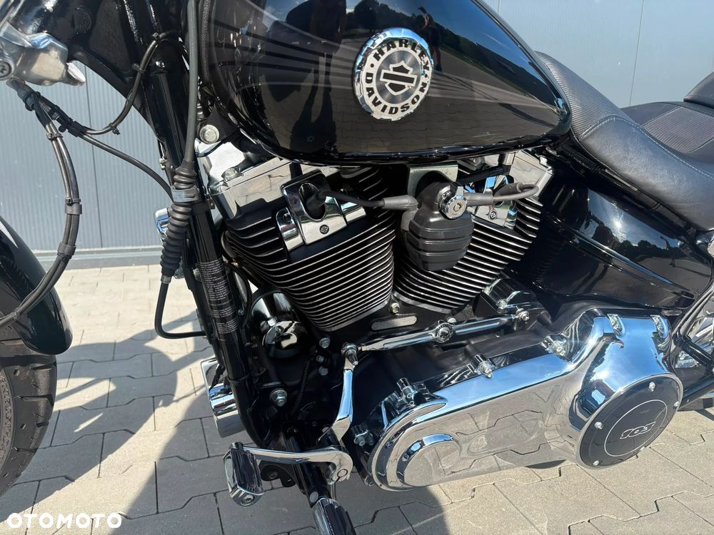 Harley-Davidson FXSB Breakout - 18