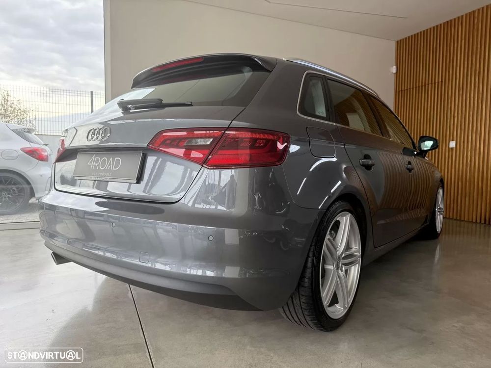 Audi A3 Sportback 1.6 TDI Sport - 4