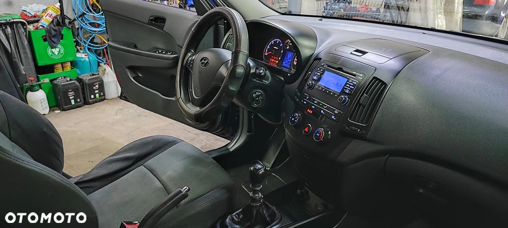 Hyundai i30 1.6 CRDi Comfort - 11