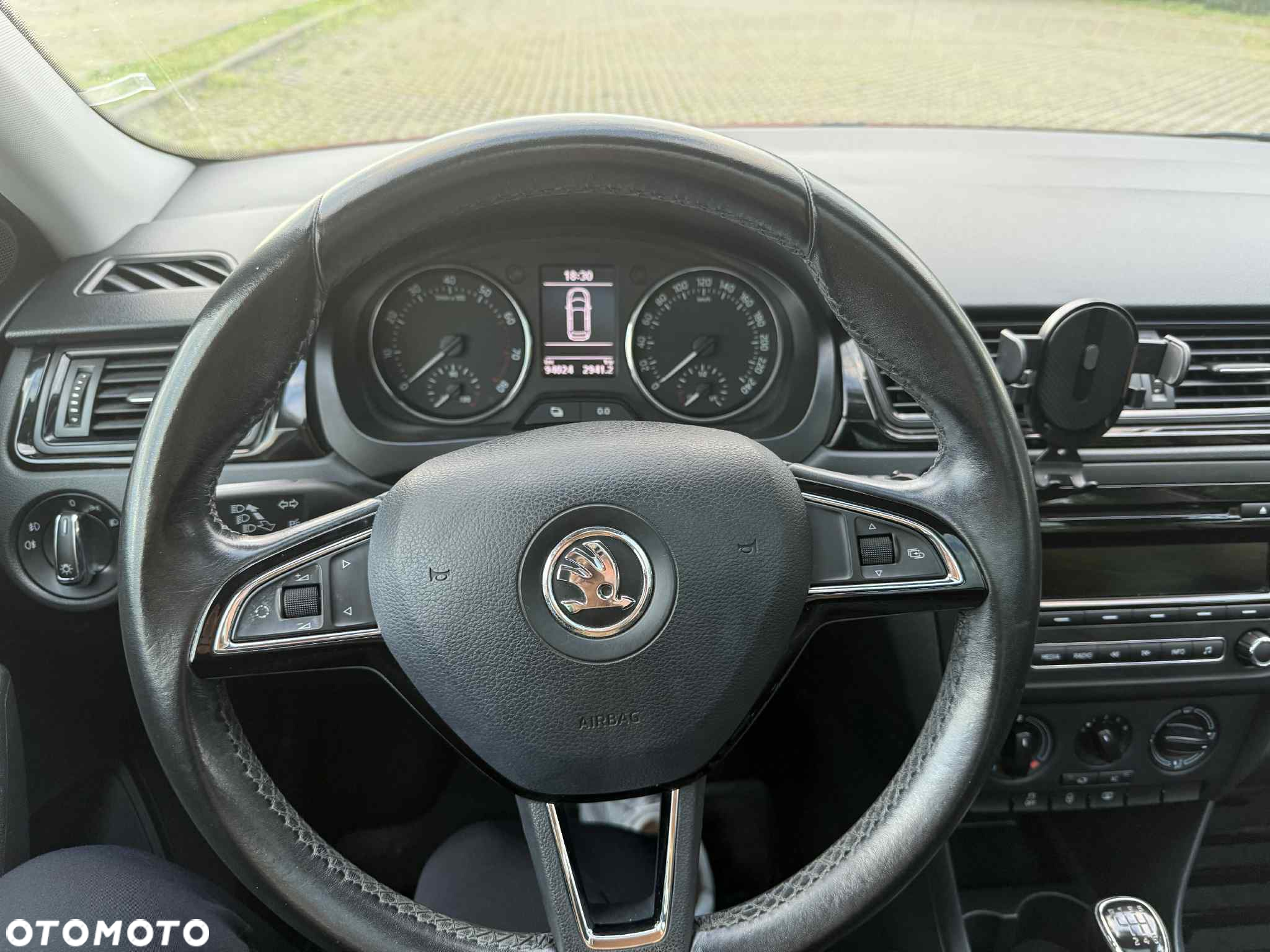 Skoda RAPID Spb 1.2 TSI Ambition - 10