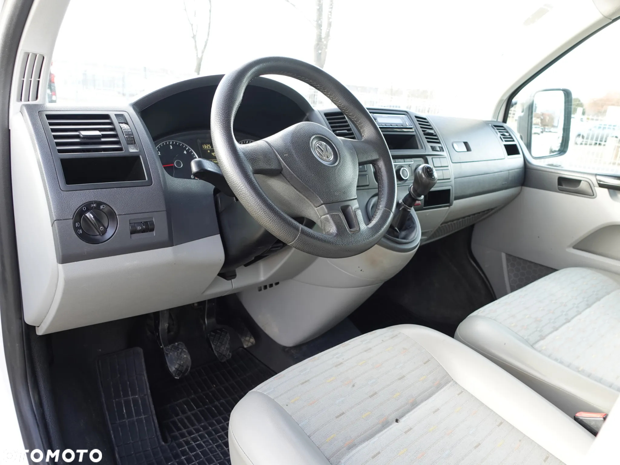 Volkswagen TRANSPORTER LONG - PRYCZA 6OSÓB - 29