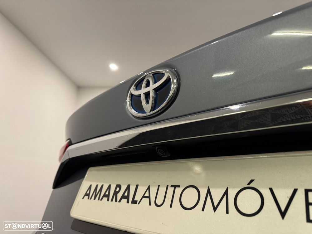 Toyota Corolla 1.8 Hybrid Exclusive - 18