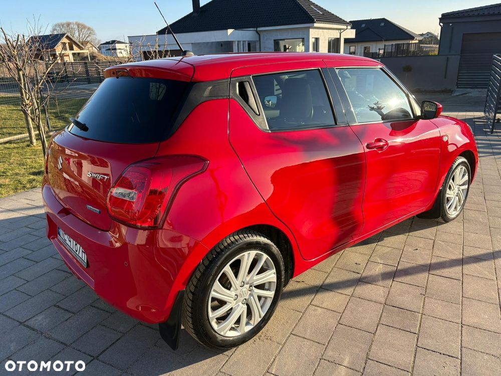 Suzuki Swift - 4