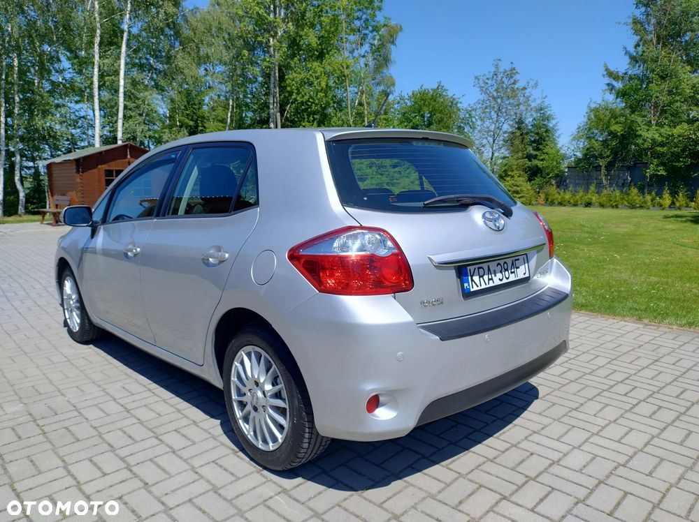 Toyota Auris 1.33 VVT-i - 9