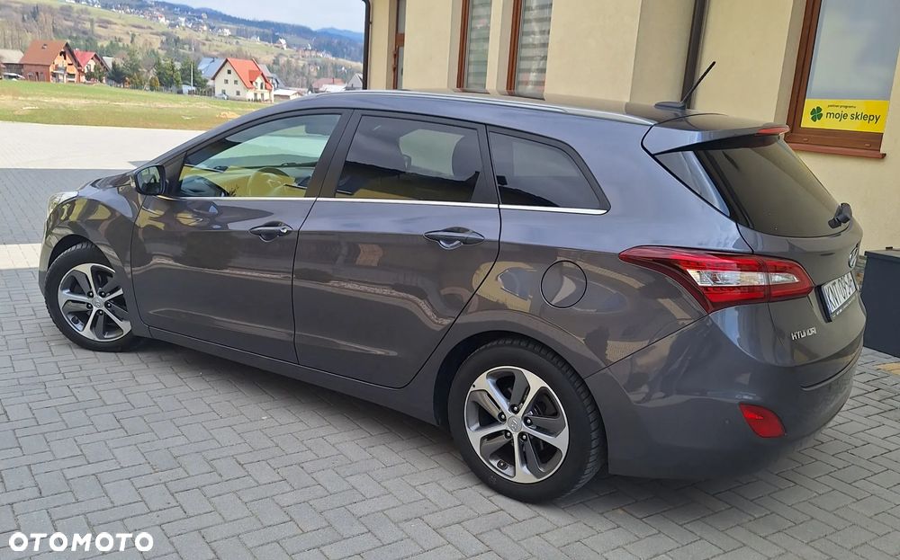 Hyundai i30 1.6 CRDi BlueDrive Go - 23