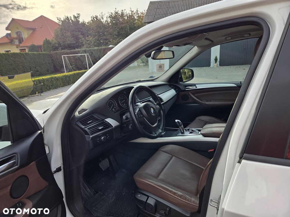 BMW X5 2011 photo 4