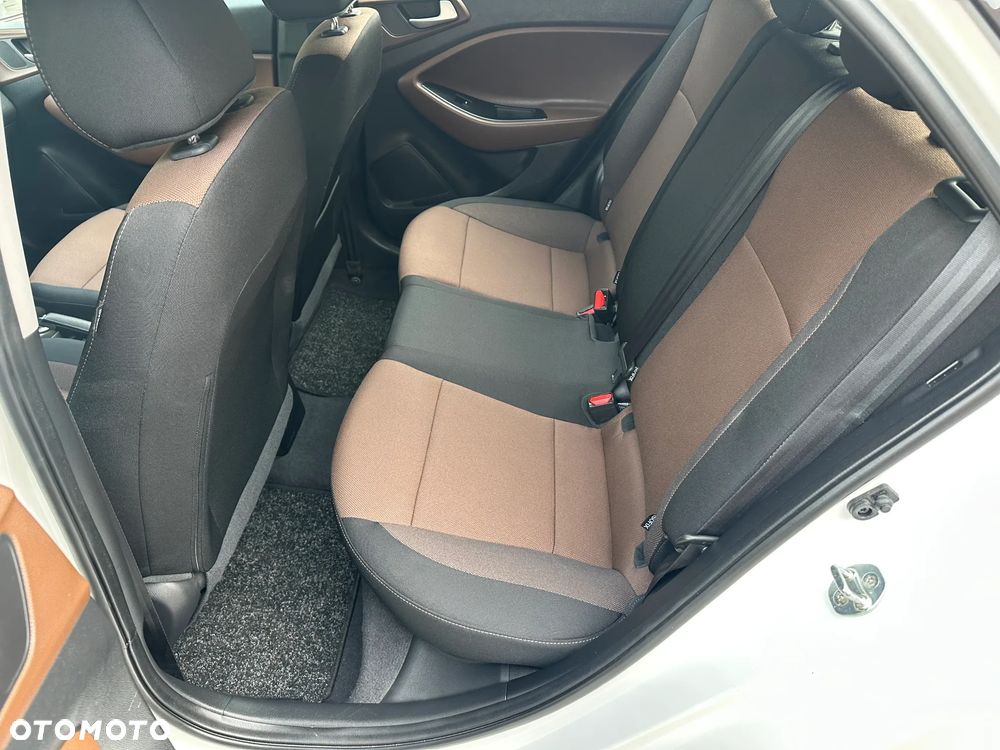 Hyundai i20 1.2 Elegant - 30