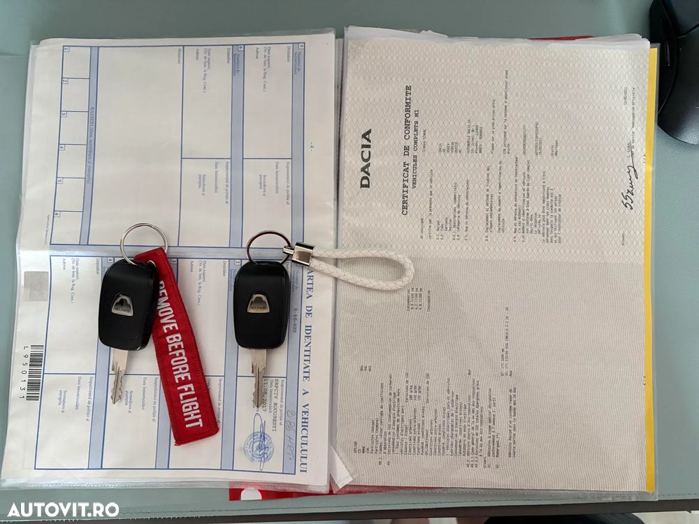 Dacia Duster 1.6 4x4 Laureate - 15