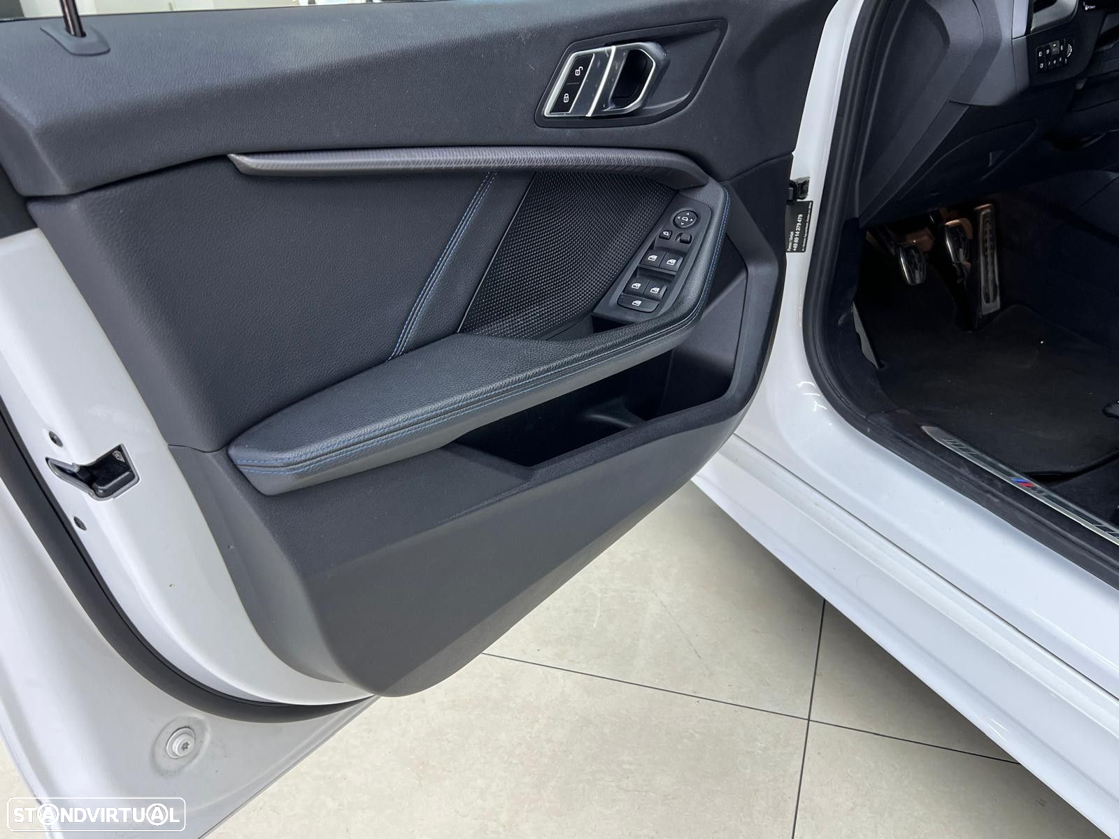 BMW 116 d Pack Desportivo M - 29