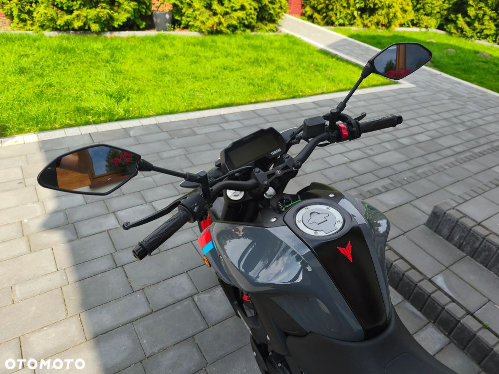Yamaha MT - 19