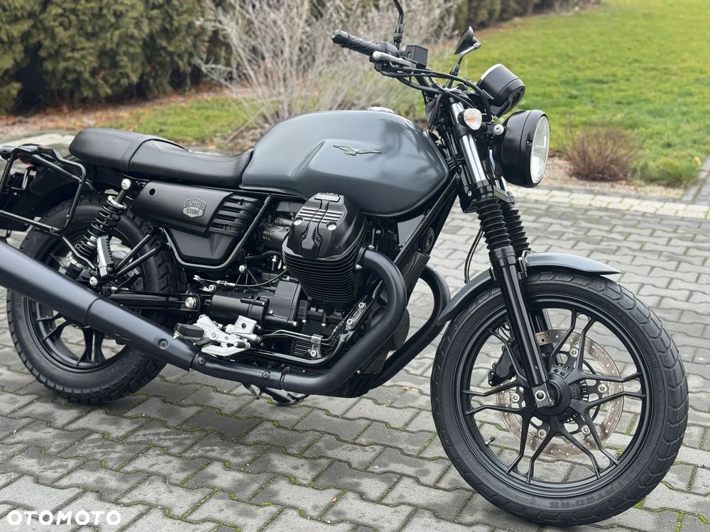 Moto Guzzi V7 - 2