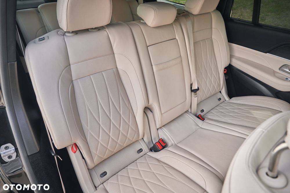 Mercedes-Benz GLS AMG 63 4Matic+ 9G-TRONIC AMG Line Premium Plus - 23