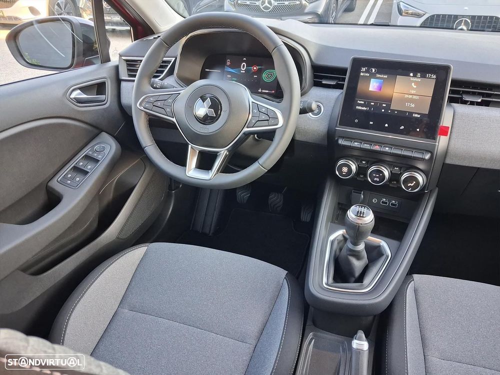 Mitsubishi Colt - 16