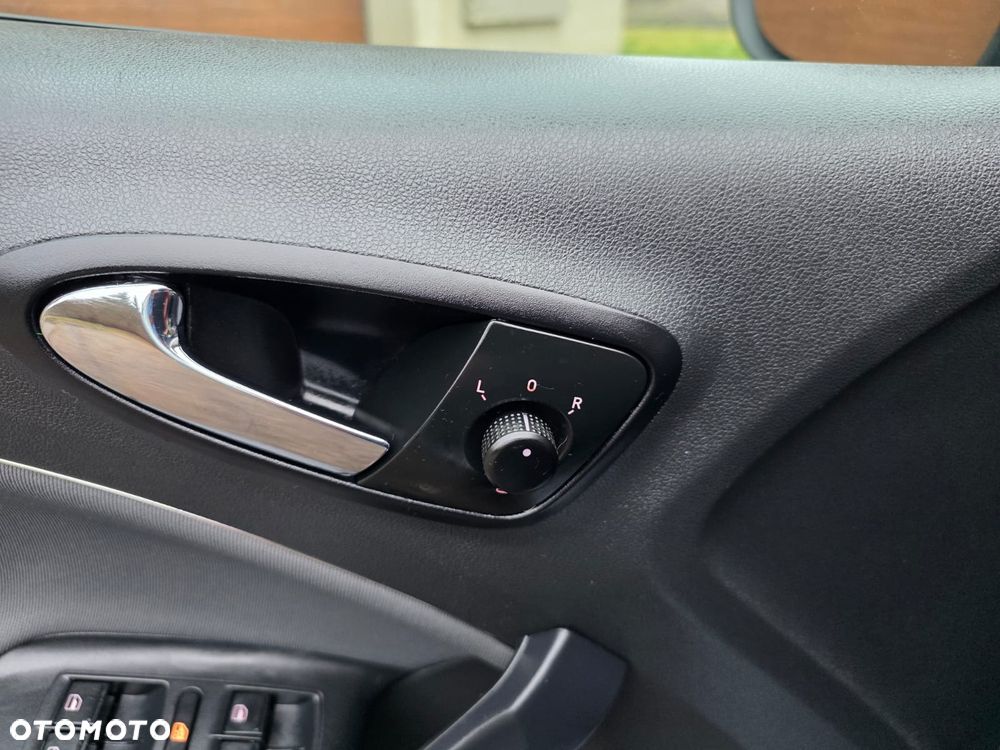 Seat Ibiza 1.2 TSI CONNECT - 27