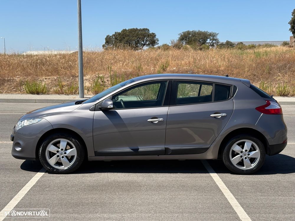 Renault Mégane dCi 110 FAP Dynamique - 2