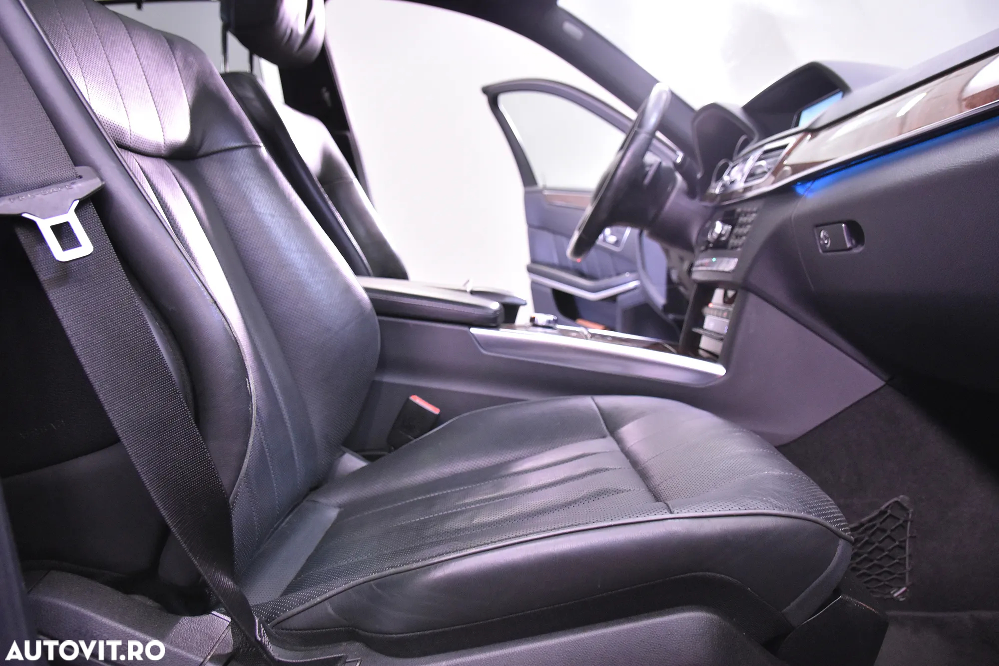 Mercedes-Benz E 250 CDI 4MATIC Aut. - 11