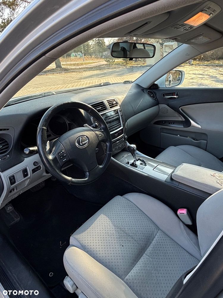 Lexus IS 250 - 6