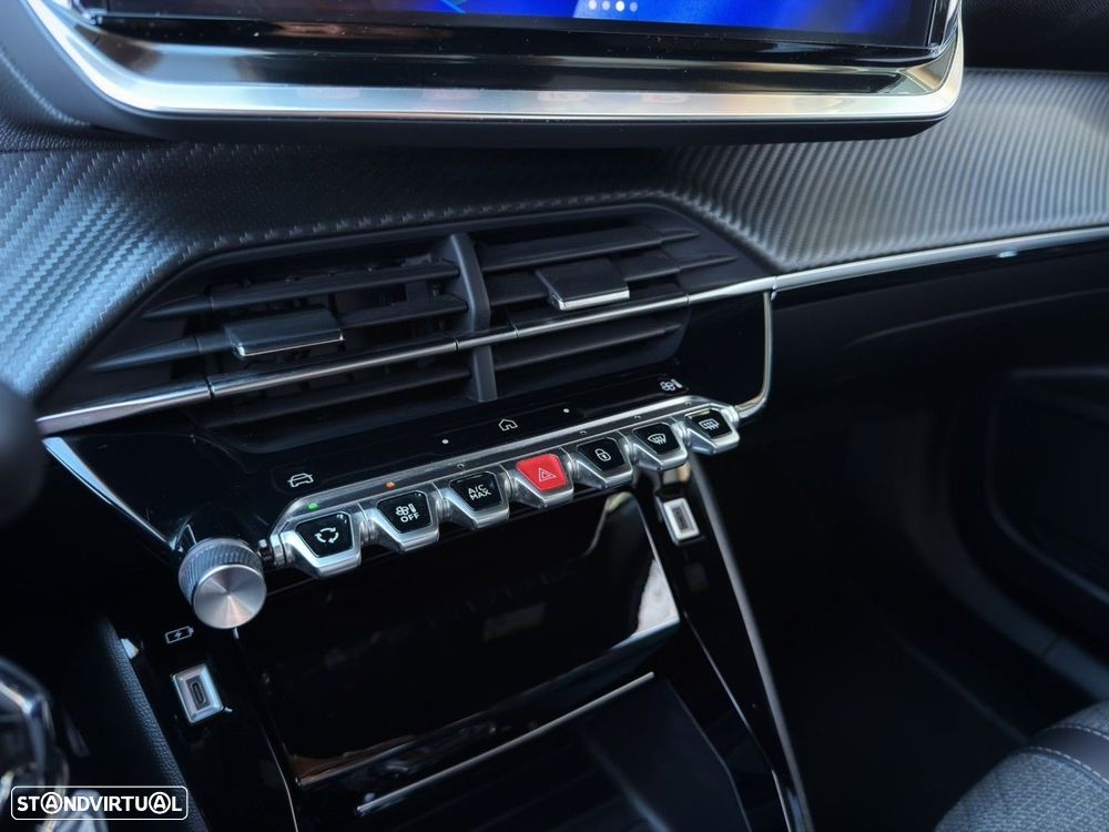 Peugeot 2008 1.2 Hybrid Allure e-DCS6 - 23