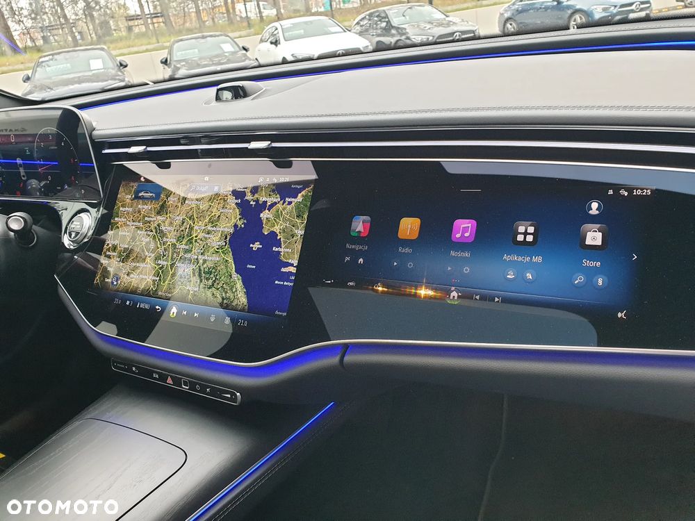 Mercedes-Benz Klasa E 220 d 4-Matic AMG - 24