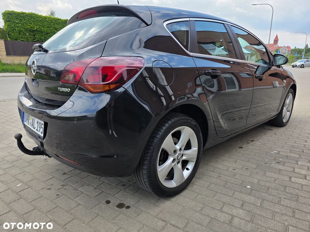 Opel Astra 1.4 Turbo Cosmo - 8