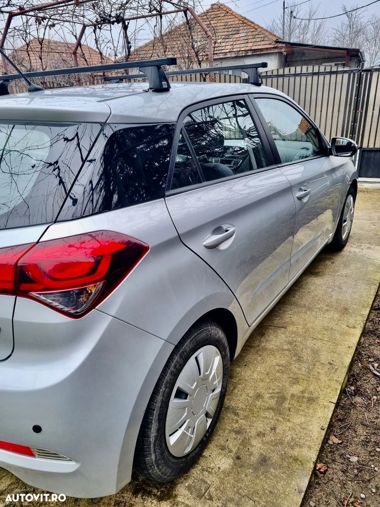 Hyundai i20 1.25 84CP M/T Comfort - 4