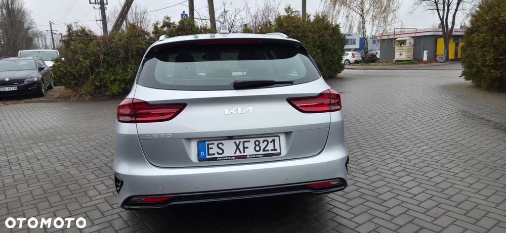 Kia Ceed 1.5 T-GDI OPF Vision - 11